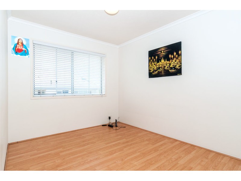 12/4 Madang Crescent, Runaway Bay QLD 4216