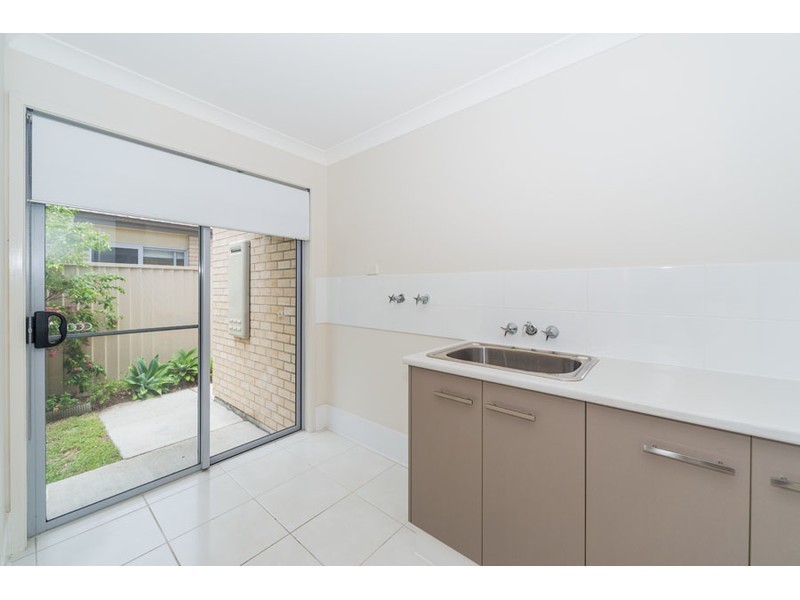 17 Annerley Avenue, Runaway Bay QLD 4216