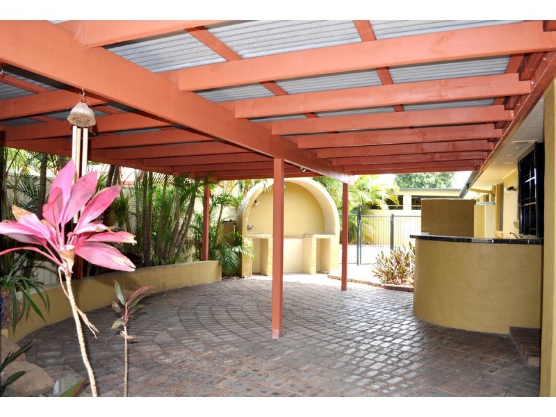 42 Brady Drive, Coombabah QLD 4216