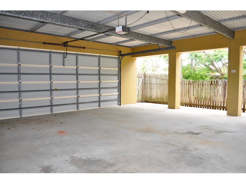 42 Brady Drive, Coombabah QLD 4216