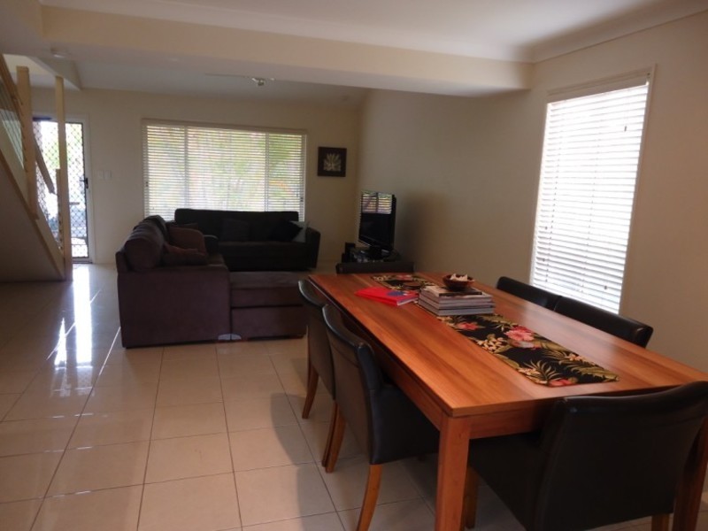 3/17 Kenny Drive, Labrador QLD 4215