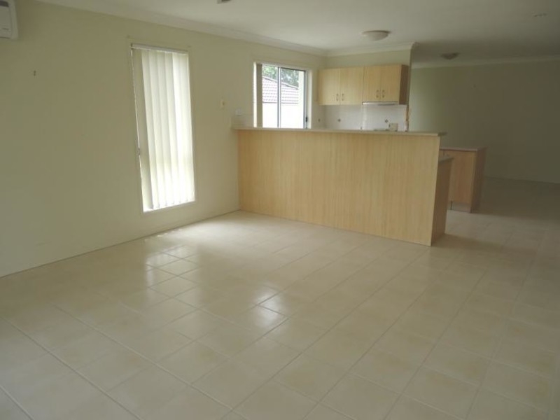 5 Katie Court, Arundel QLD 4214