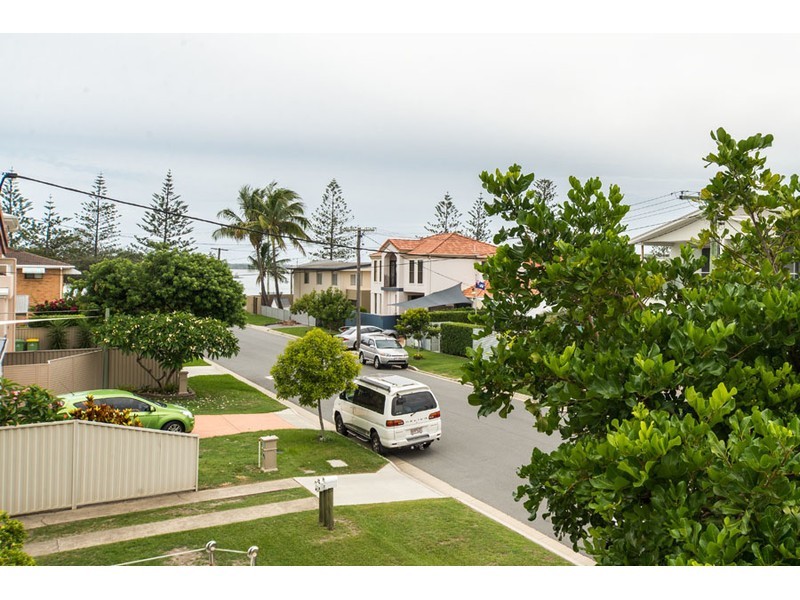 1/11 Mallard Avenue, Paradise Point QLD 4216