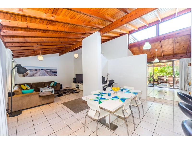 38 Markham Avenue, Runaway Bay QLD 4216