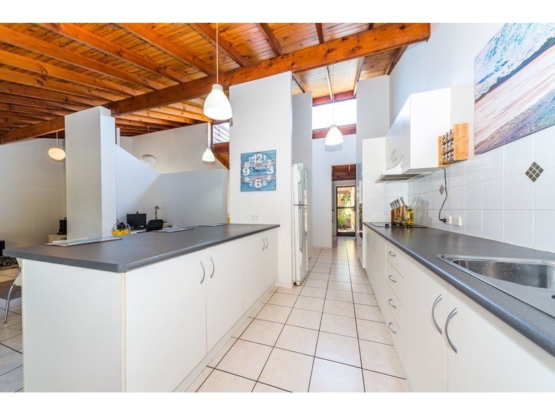 38 Markham Avenue, Runaway Bay QLD 4216