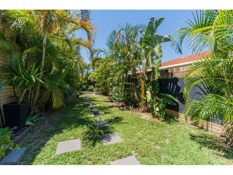 38 Markham Avenue, Runaway Bay QLD 4216