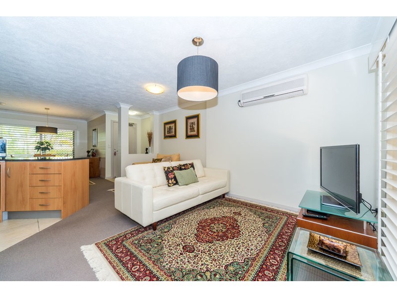 2/35 Loder Street, Biggera Waters QLD 4216