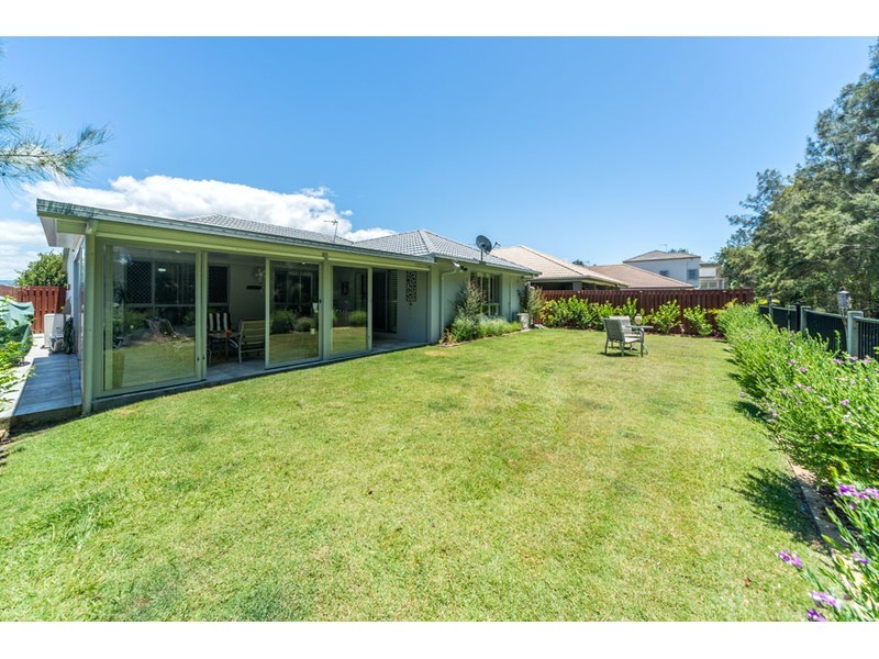 65/19 Santa Barbara Road, Hope Island QLD 4212