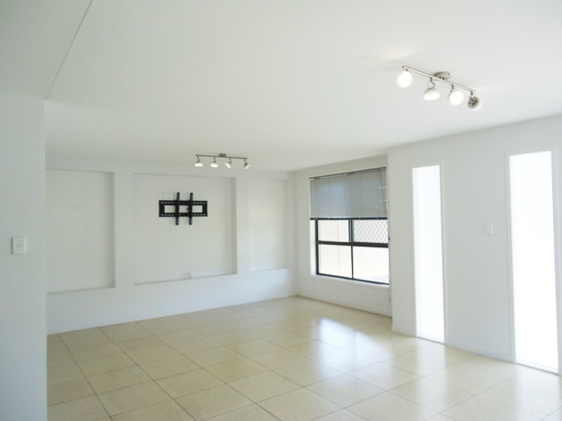 7 Nalkari Street, Coombabah QLD 4216