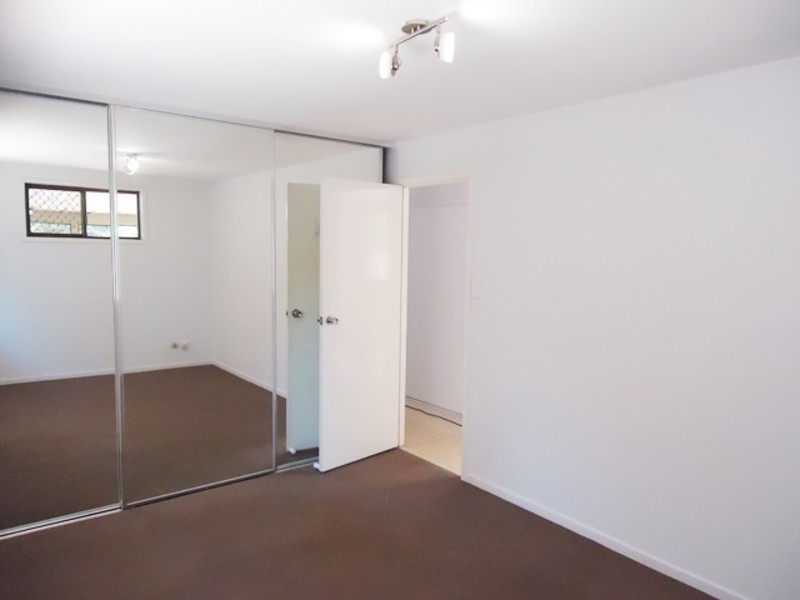 7 Nalkari Street, Coombabah QLD 4216