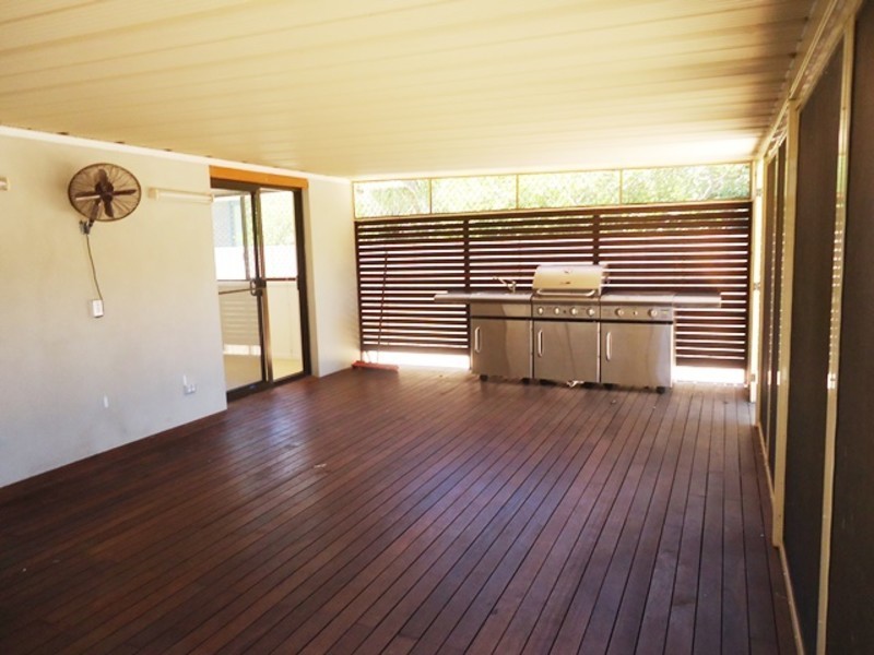 7 Nalkari Street, Coombabah QLD 4216