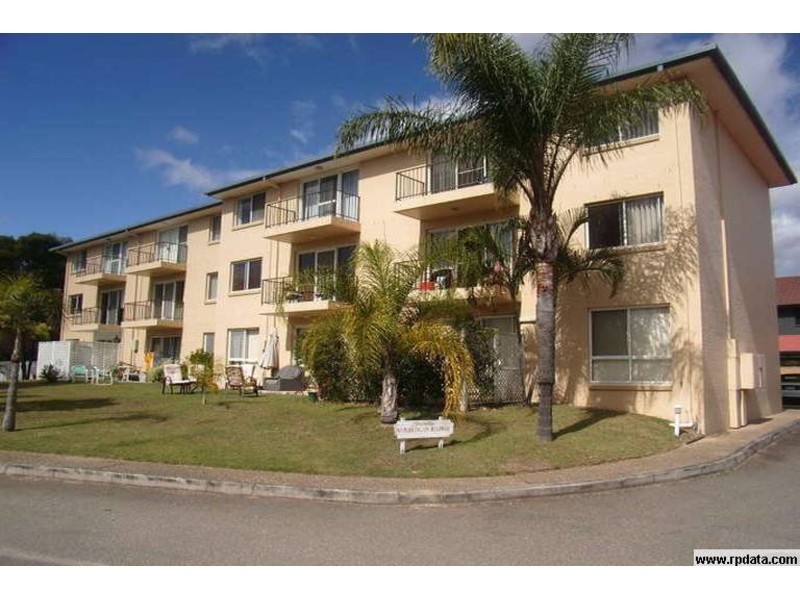 41/13 Brown Street, Labrador QLD 4215