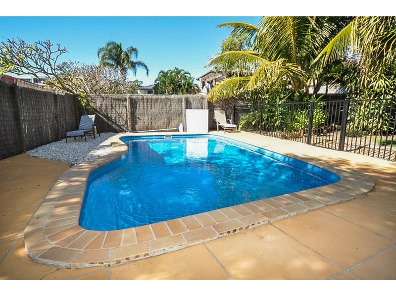 5 Bluegum Avenue, Hollywell QLD 4216