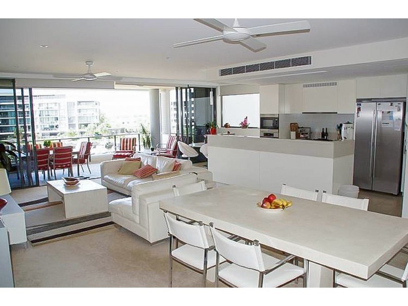 6304/323 Bayview Street, Hollywell QLD 4216