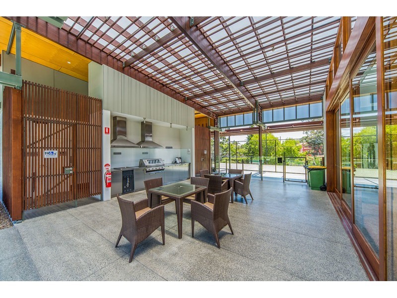 6304/323 Bayview Street, Hollywell QLD 4216