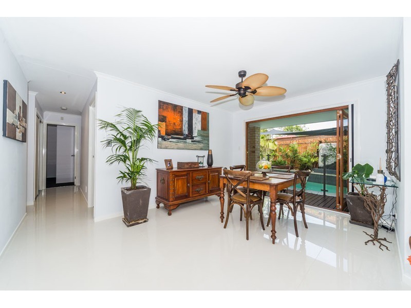 1 Sage Court, Runaway Bay QLD 4216