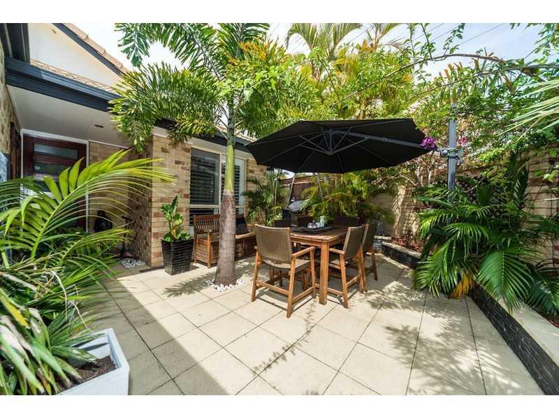1 Sage Court, Runaway Bay QLD 4216
