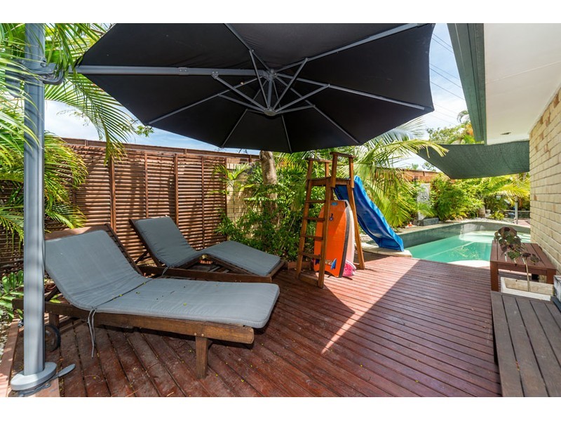 1 Sage Court, Runaway Bay QLD 4216