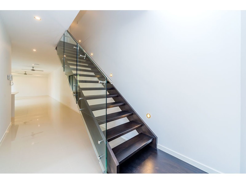 10 Helena Street, Biggera Waters QLD 4216