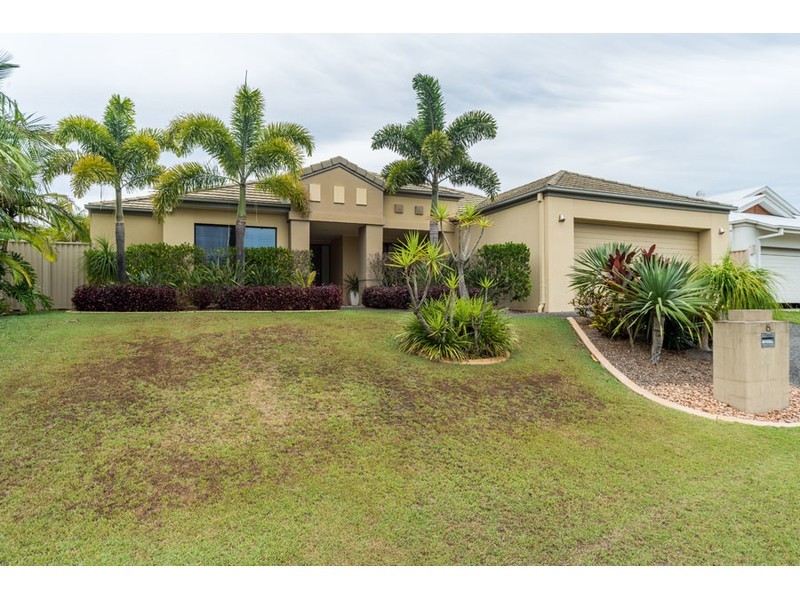 6 Biscay Way, Coombabah QLD 4216