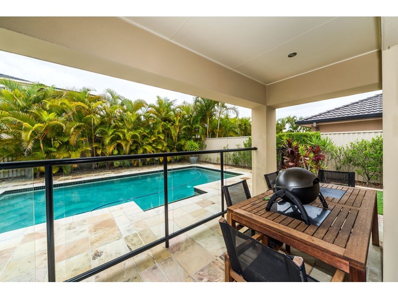 6 Biscay Way, Coombabah QLD 4216