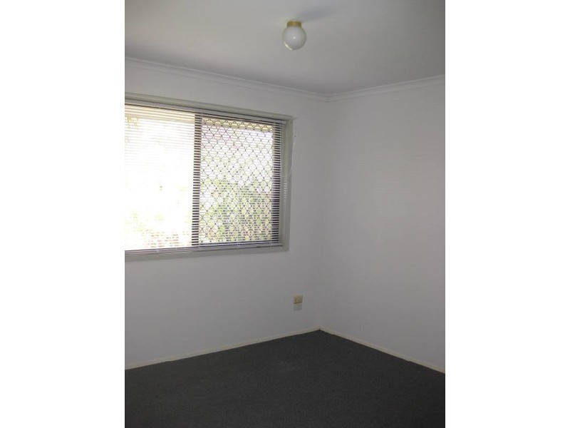 2/17 Callistemon Court, Arundel QLD 4214