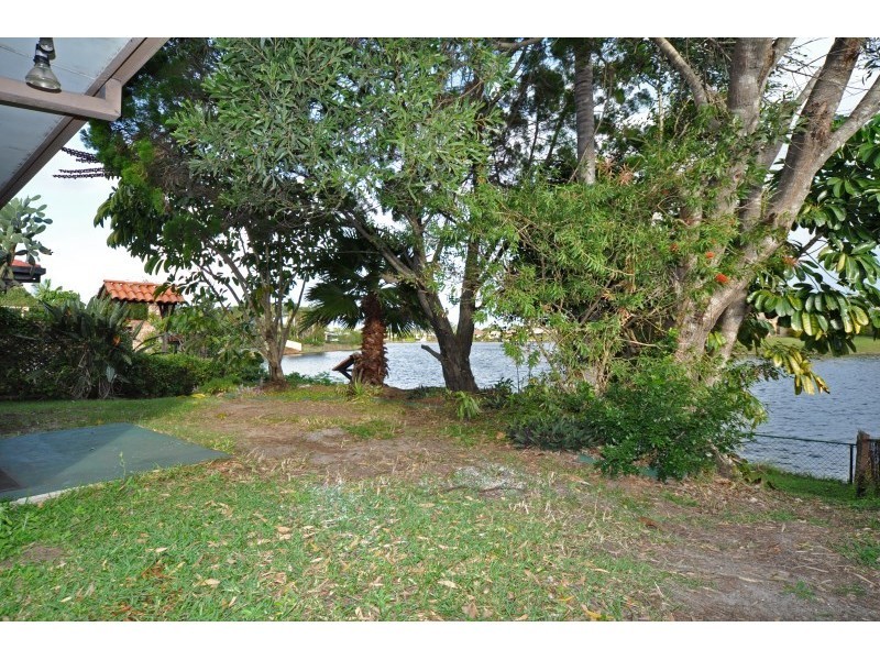 2/30 Marsupial Drive, Coombabah QLD 4216
