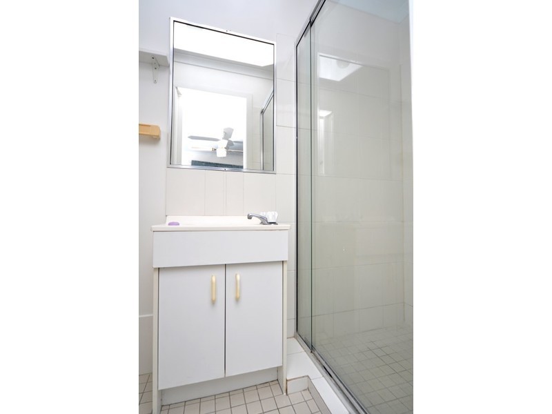 2/30 Marsupial Drive, Coombabah QLD 4216