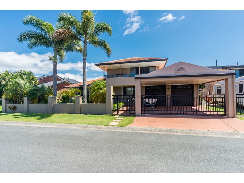 3 Sandakan Avenue, Runaway Bay QLD 4216