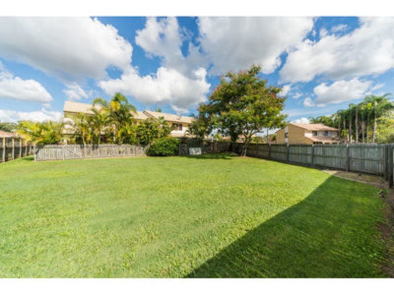 13/111 Little Usher Avenue, Labrador QLD 4215