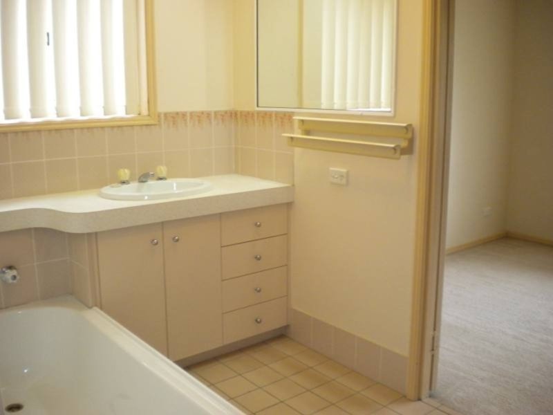 4/27 Ashbourne Terrace, Biggera Waters QLD 4216