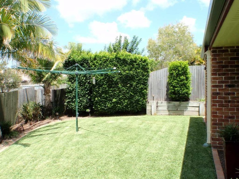 11 Crenshaw Court, Parkwood QLD 4214