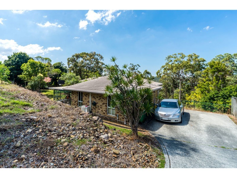 19 Crestridge Crescent, Oxenford QLD 4210