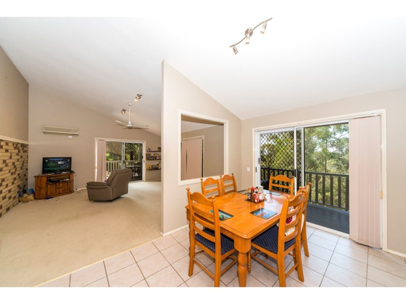 19 Crestridge Crescent, Oxenford QLD 4210