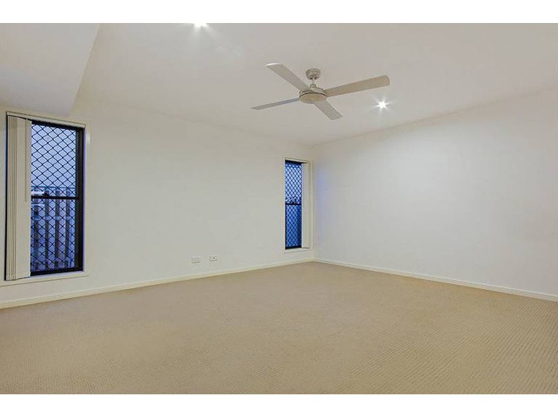 25 Palladium Boulevard, Hope Island QLD 4212