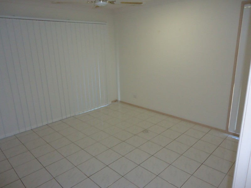 2/193 Bayview Street, Runaway Bay QLD 4216