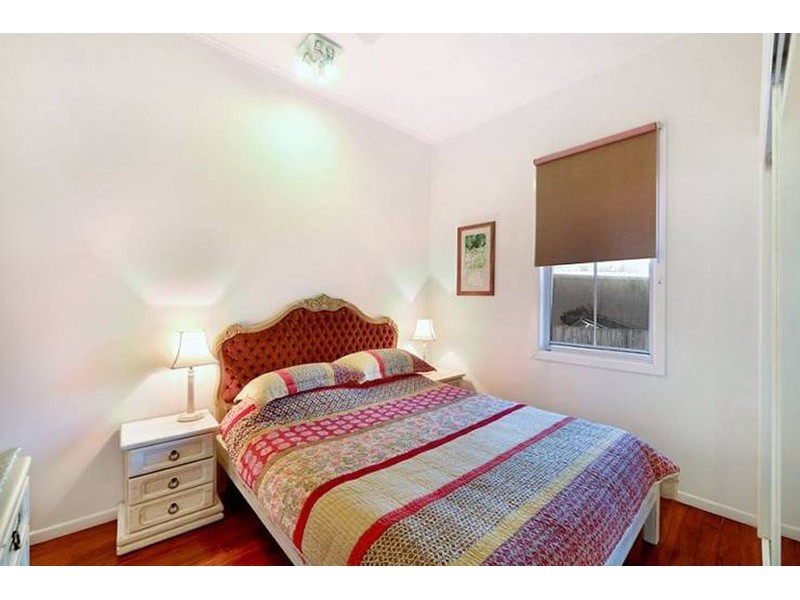 54 Errol Avenue, Paradise Point QLD 4216