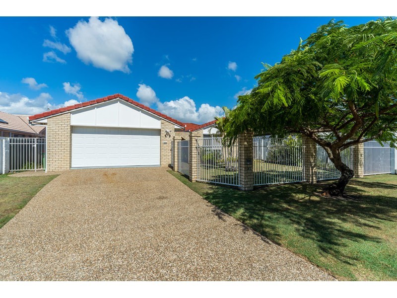 24 Anchorage Way, Biggera Waters QLD 4216