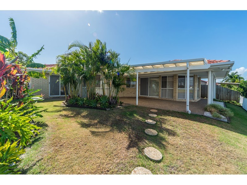 24 Anchorage Way, Biggera Waters QLD 4216