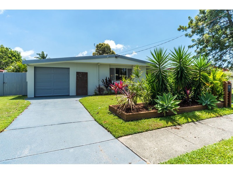 49 Clam Street, Runaway Bay QLD 4216