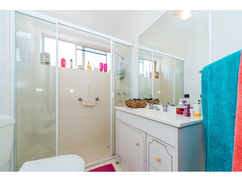 2/78 Worendo Street, Southport QLD 4215