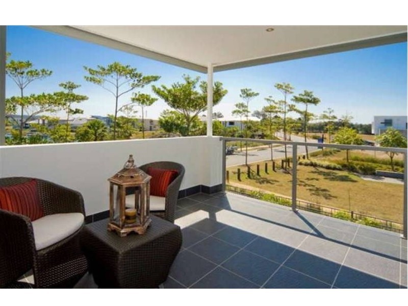 2 Fleetwood Court, Helensvale QLD 4212