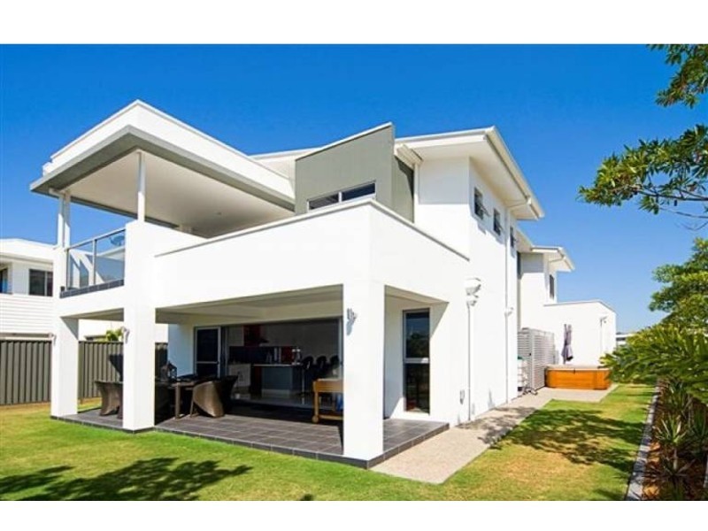 2 Fleetwood Court, Helensvale QLD 4212