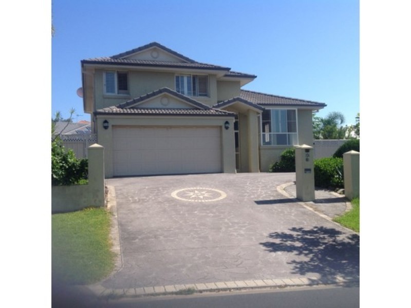 101 Crestwood Drive, Molendinar QLD 4214