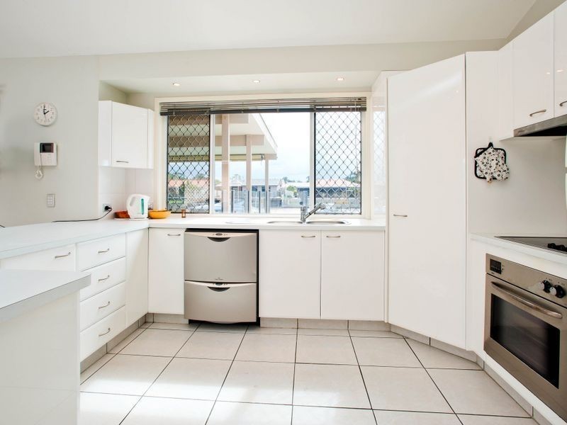 12 Marco Polo Place, Hollywell QLD 4216