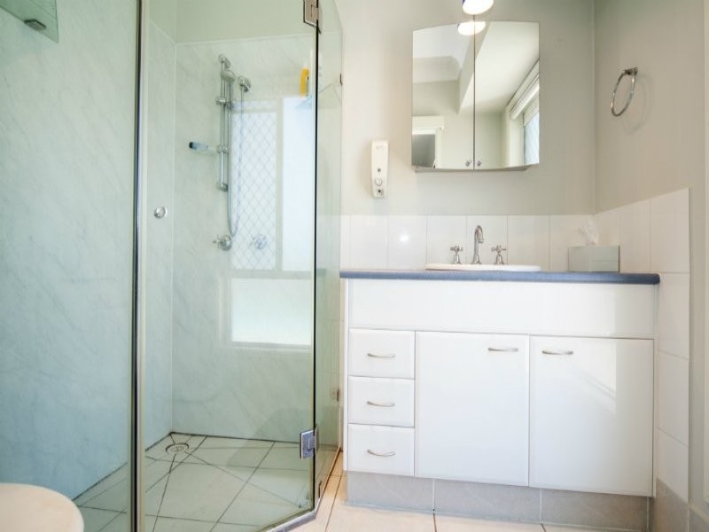 12 Marco Polo Place, Hollywell QLD 4216