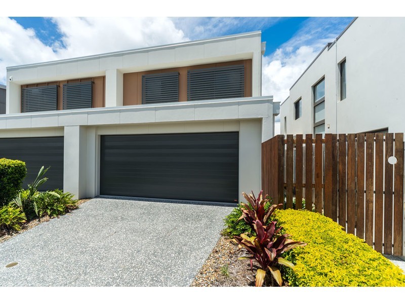 12 La Savina Drive, Coombabah QLD 4216