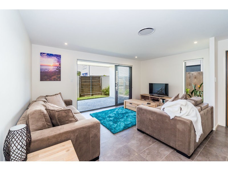 12 La Savina Drive, Coombabah QLD 4216