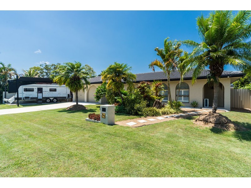 55 Markham Avenue, Runaway Bay QLD 4216