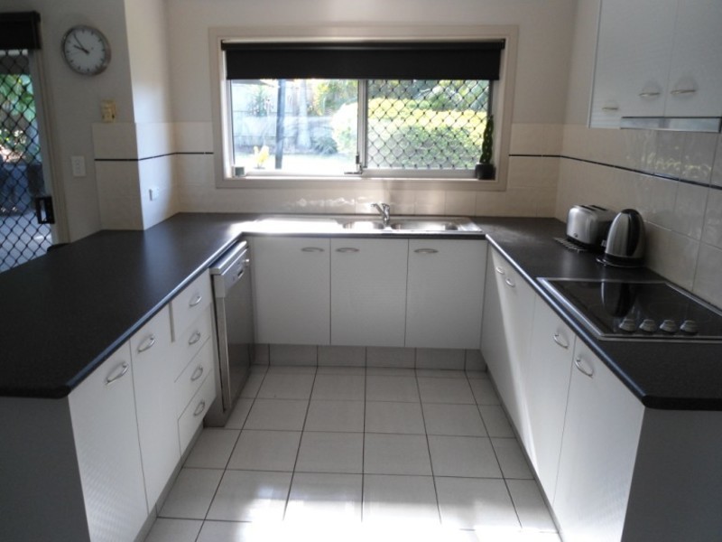 271 Central Street, Arundel QLD 4214